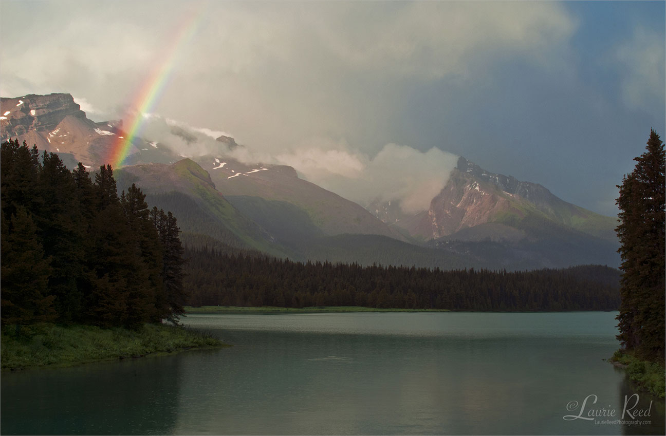 Maligne Lake Rainbow - © Laurie Reed Photography